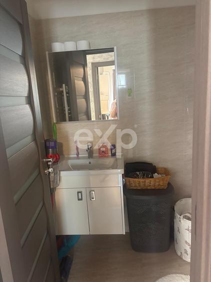 Apartament cu 3 camere decomandat, mobilat în Trivale