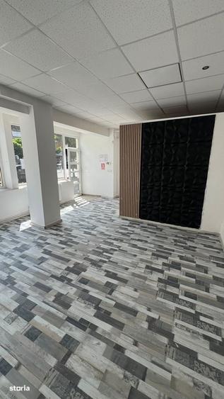 Spațiu comercial, de 40 mp, în Central