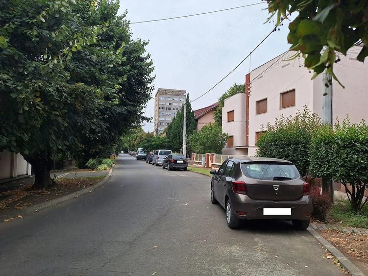 Casă cu Teren 550 Mp în Central
