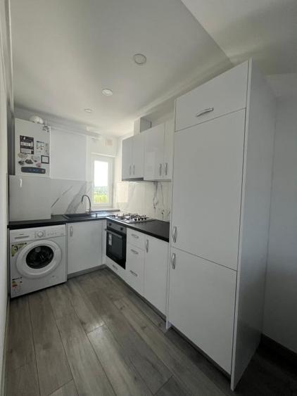 Apartament cu 3 camere decomandat, mobilat în Nord