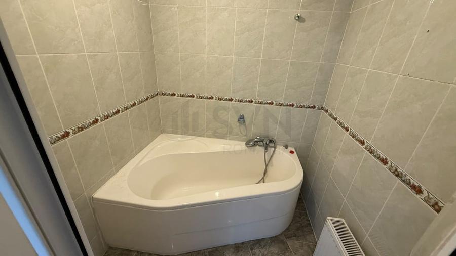 Casă individuală cu 10 camere cu Canalizare în Floreasca