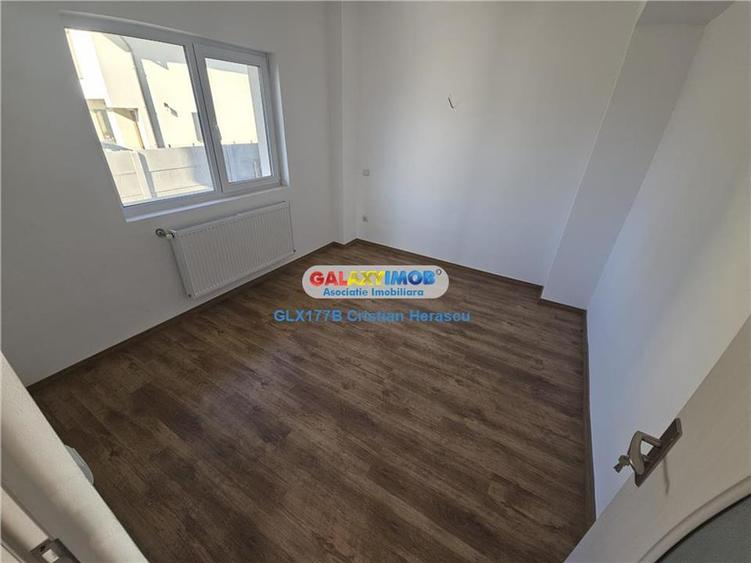 Apartament cu 3 camere semidecomandat în Sud-Vest