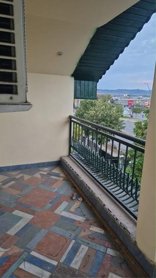 Spațiu comercial, de 100 mp, în Gura Văii