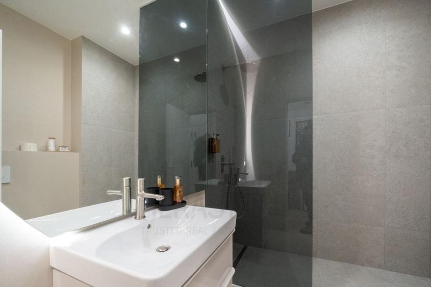Apartament cu 2 camere semidecomandat, mobilat în Barbu Văcărescu