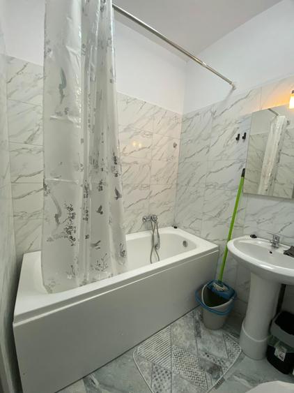Apartament cu 2 camere semidecomandat în Militari