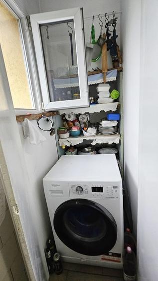 Garsonieră decomandată, etaj 2, balcon, bloc izolat – Astra, Str. Uranus - 8
