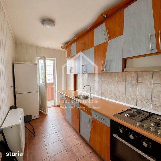 Apartament cu 3 camere, decomandat, etaj 6, bloc cu lift - M. Viteazu - 3