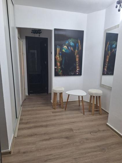 Apartament cu 2 camere decomandat în Turcinești