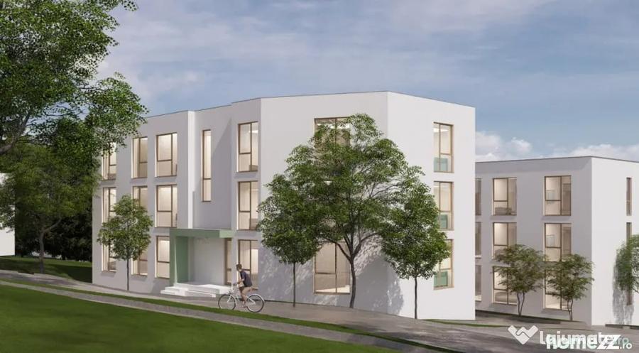Apartament cu 4 camere semidecomandat în Central