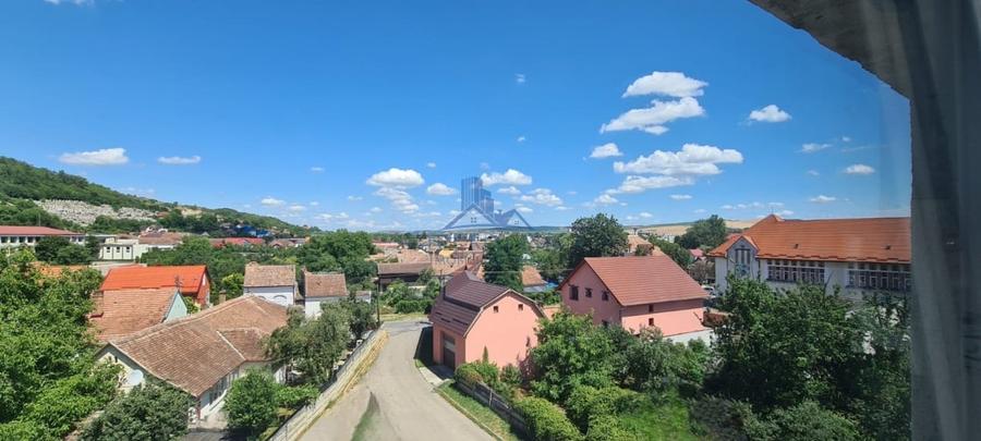 Apartament cu 2 camere semidecomandat în Târnăveni