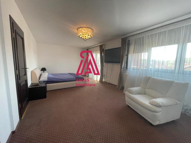 Casă individuală cu 6 camere cu Piscina în Șura Mare