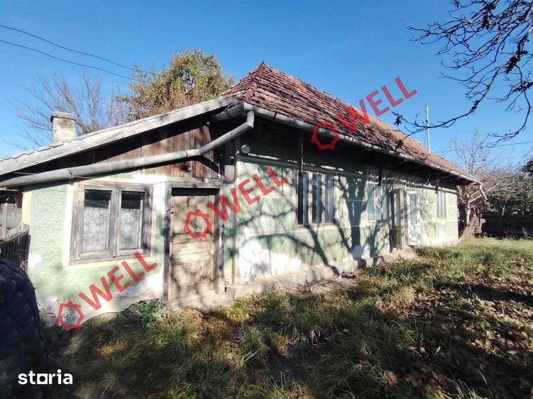 Casă cu 2 camere cu Teren 1440 Mp în Zăbala
