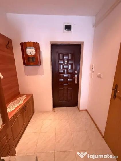 Apartament cu 2 camere semidecomandat în UTA