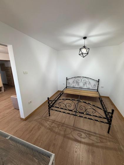 Apartament cu 2 camere nedecomandat în Take Ionescu