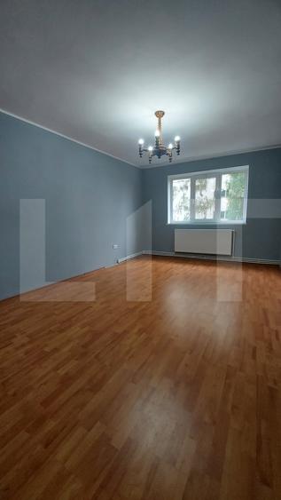Apartament cu 3 camere decomandat, mobilat în Simeria