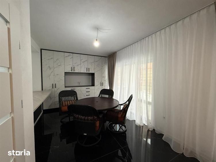 Apartament cu 3 camere decomandat în Trei Stejari