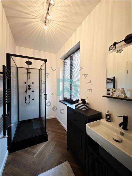 Apartament cu 2 camere decomandat în Ultracentral