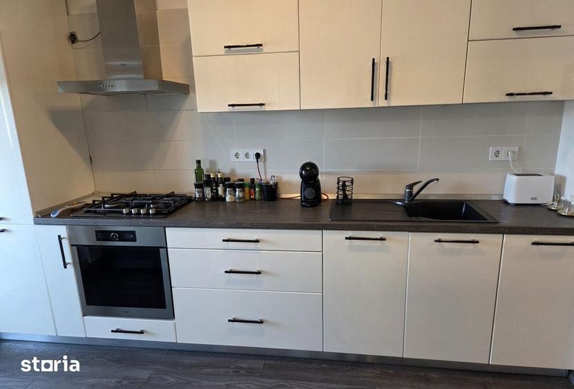 Apartament cu 2 camere, mobilat în Central