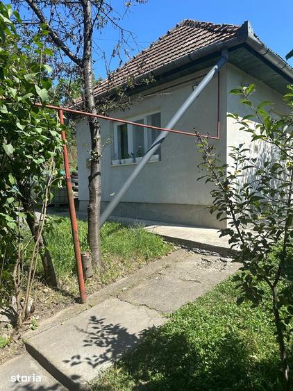 Casă cu 2 camere cu Teren 910 Mp în Central