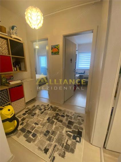 Apartament cu 3 camere, mobilat în Metalurgiei