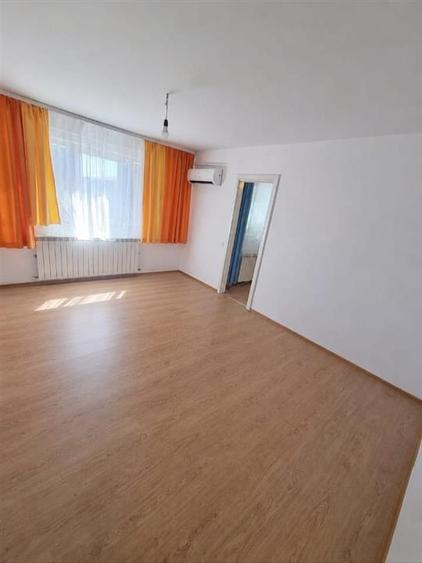 Apartament cu 2 camere semidecomandat în Șagului