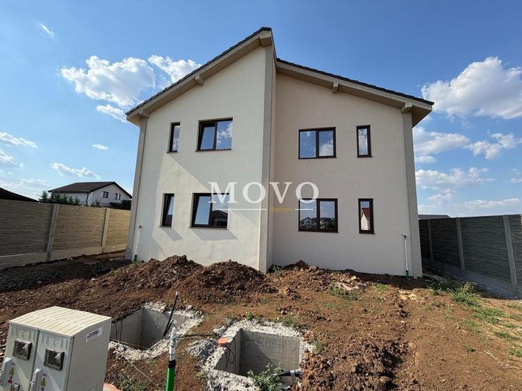 Duplex cu 3 camere cu Canalizare în Sânandrei