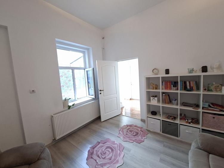 Spațiu comercial, de 30 mp, în Ultracentral