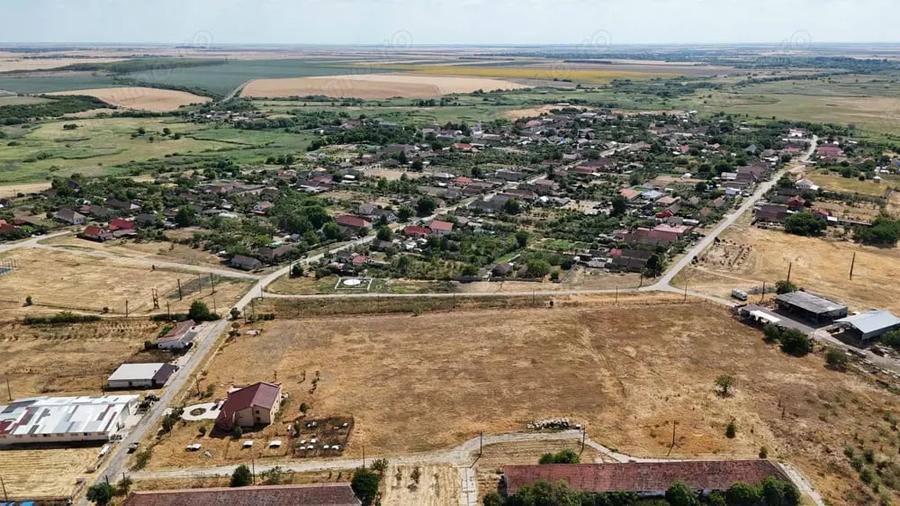 Teren de 90000 mp, în Bara