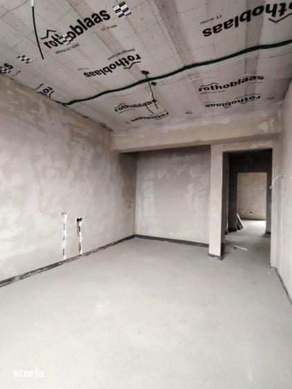 Casă cu 5 camere cu Teren 300 Mp în Central