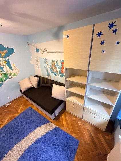 Apartament cu 3 camere decomandat, mobilat în Torontalului