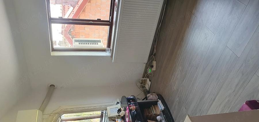 Casă cu 3 camere cu Teren 427 Mp în Schela