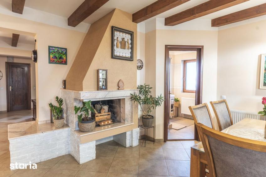 Apartament cu 5 camere în Sângeorgiu de Mureș