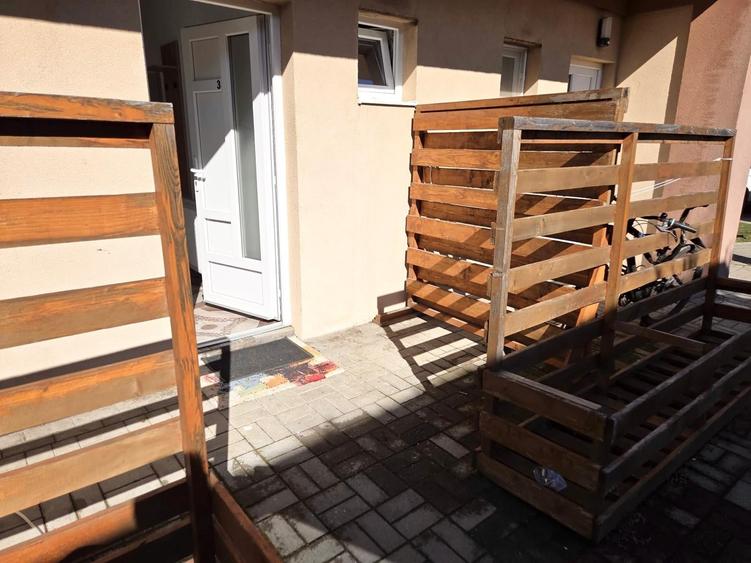 Garsonieră semidecomandată, mobilată în Buziașului