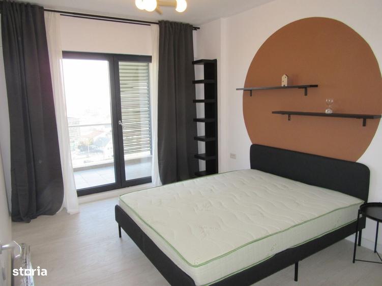 Apartament cu 3 camere semidecomandat în Fundeni