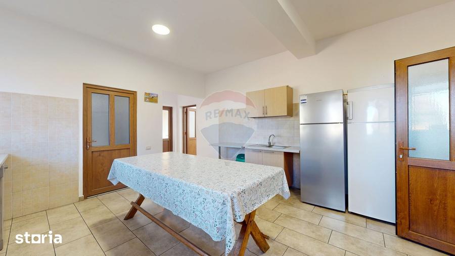 Spațiu comercial, de 386.45 mp, în Sâmbăta de Sus
