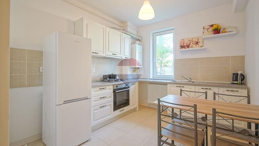 Apartament cu 2 camere decomandat, mobilat în Bartolomeu