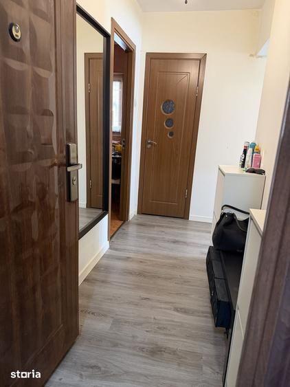 Apartament cu 3 camere decomandat în Drumul Taberei