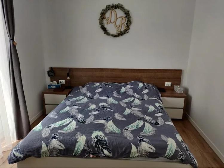 Apartament cu 2 camere semidecomandat, mobilat în Bună Ziua