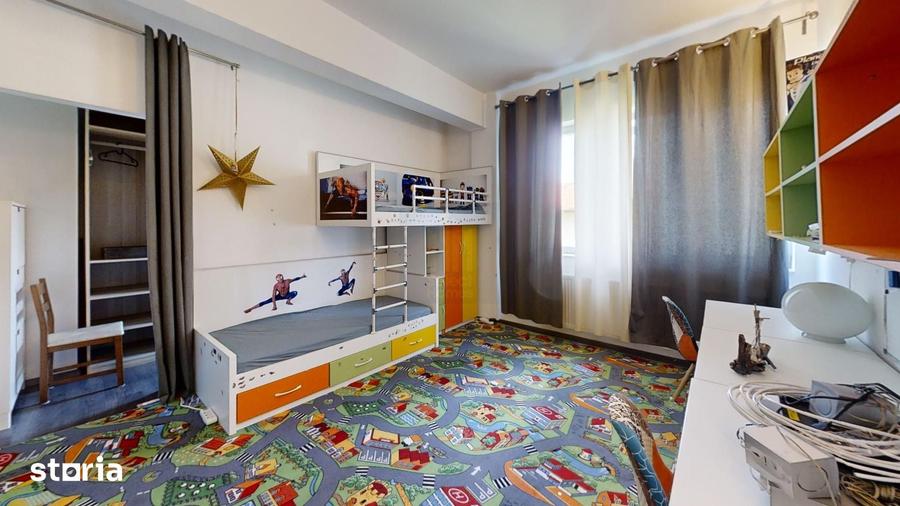 Apartament cu 3 camere în Dămăroaia