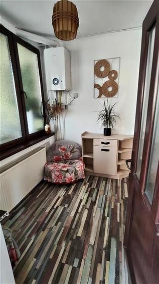 Apartament cu 3 camere decomandat în Unirii