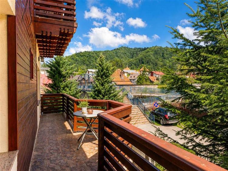 Pensiune boutique in Busteni, Central, cu restaurant, bar, terase, caracter aute - 23