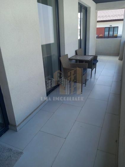Apartament cu 2 camere decomandat, mobilat în Tractorul