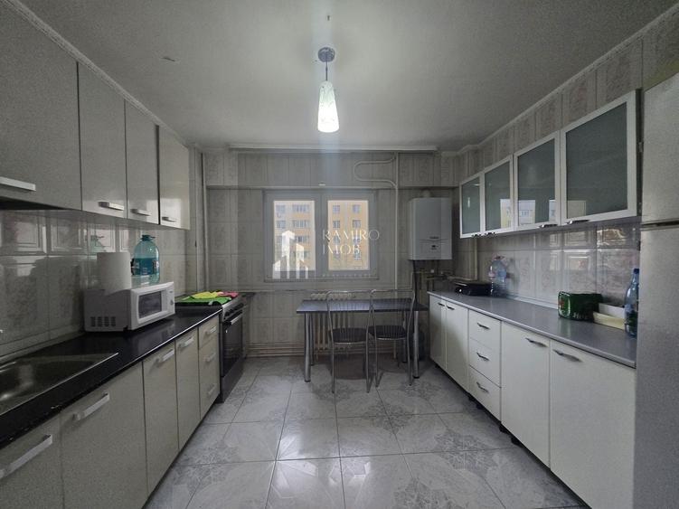 Apartament cu 4 camere decomandat, mobilat în Chișinau