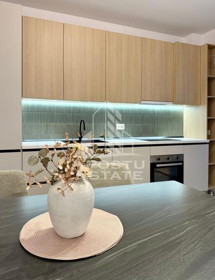 Apartament cu 2 camere semidecomandat, mobilat în Torontalului