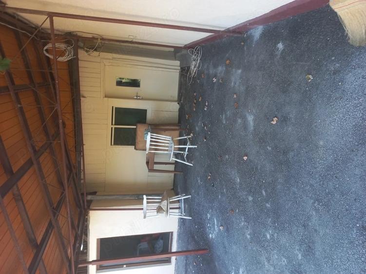 Casă cu 4 camere cu Teren 1600 Mp în Răcari