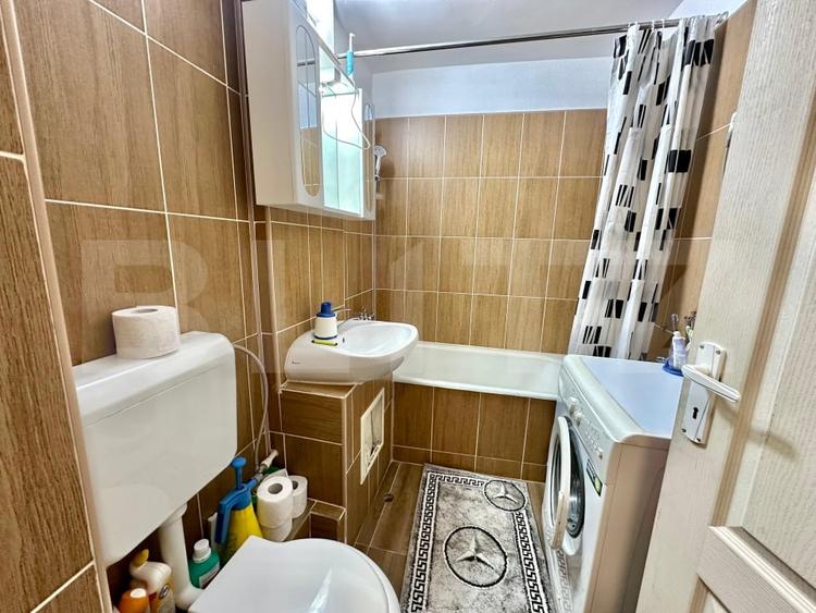 Apartament cu 2 camere semidecomandat, mobilat în Cetate