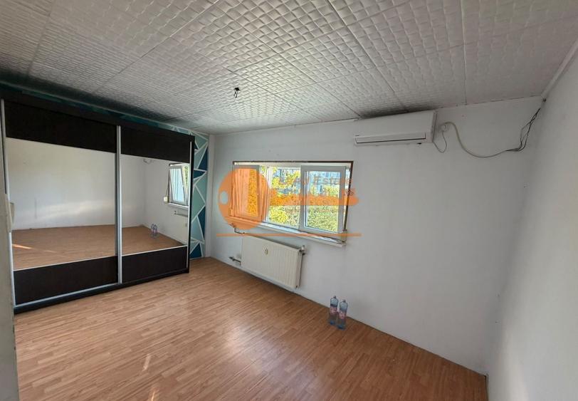 Apartament cu 4 camere decomandat în Gorjului