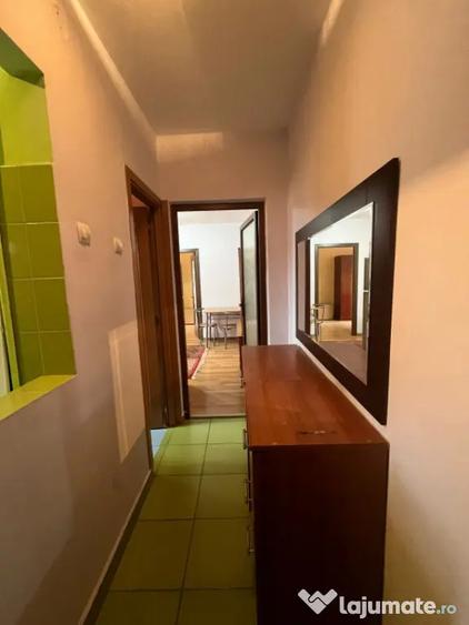 Apartament cu 2 camere decomandat în Cedonia