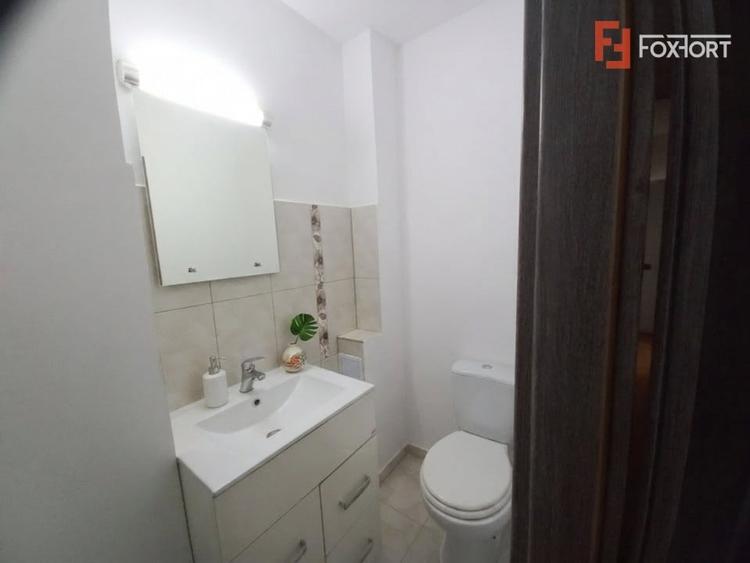 Apartament cu 3 camere decomandat, mobilat în Lipovei