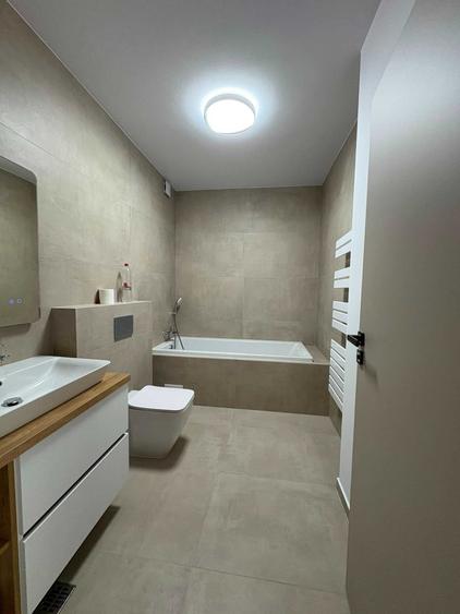 Apartament cu 2 camere decomandat, mobilat în Exterior Vest